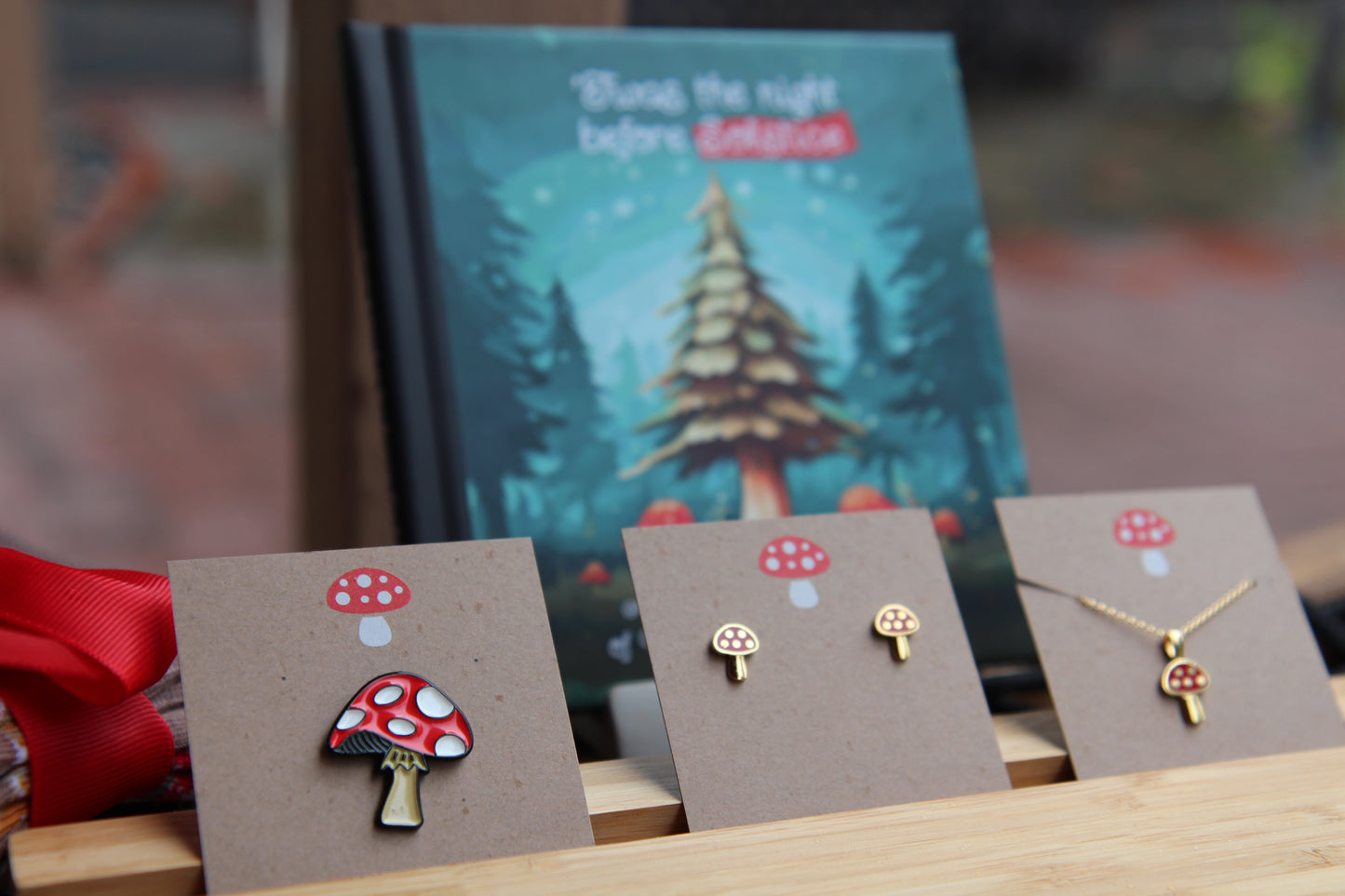 Mushroom pin